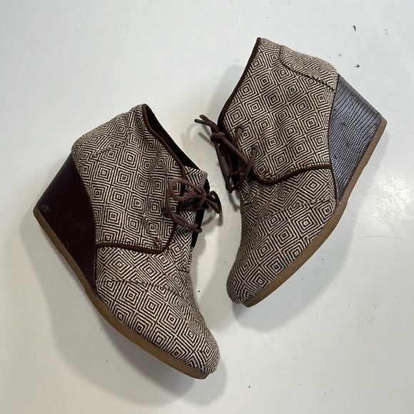 TOMS Desert Wedge Tweed Brown Bootie Boot Geometric Sz 8 - Picture 2 of 10